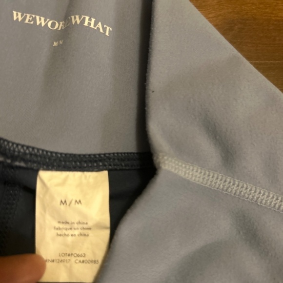 WEWOREWHAT V shaped Splice Leggings size Medium - Picture 3 of 8